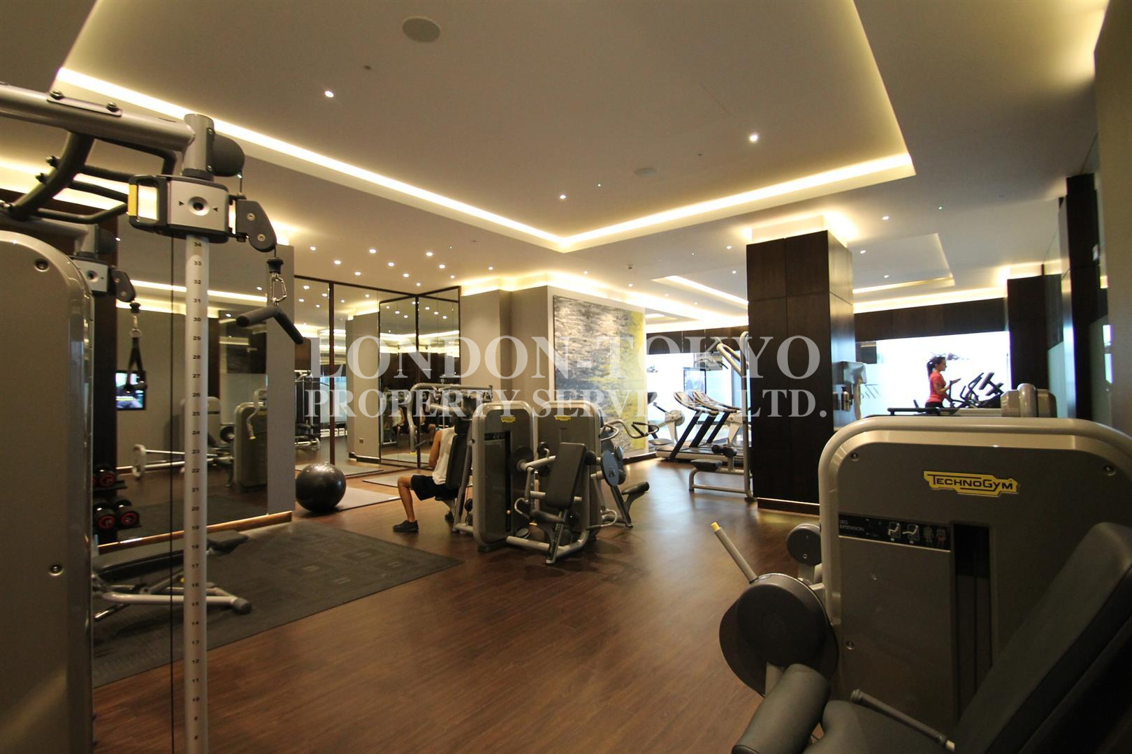 Dickens Yard, Longfield Avenue W5 :: London-Tokyo Property Service